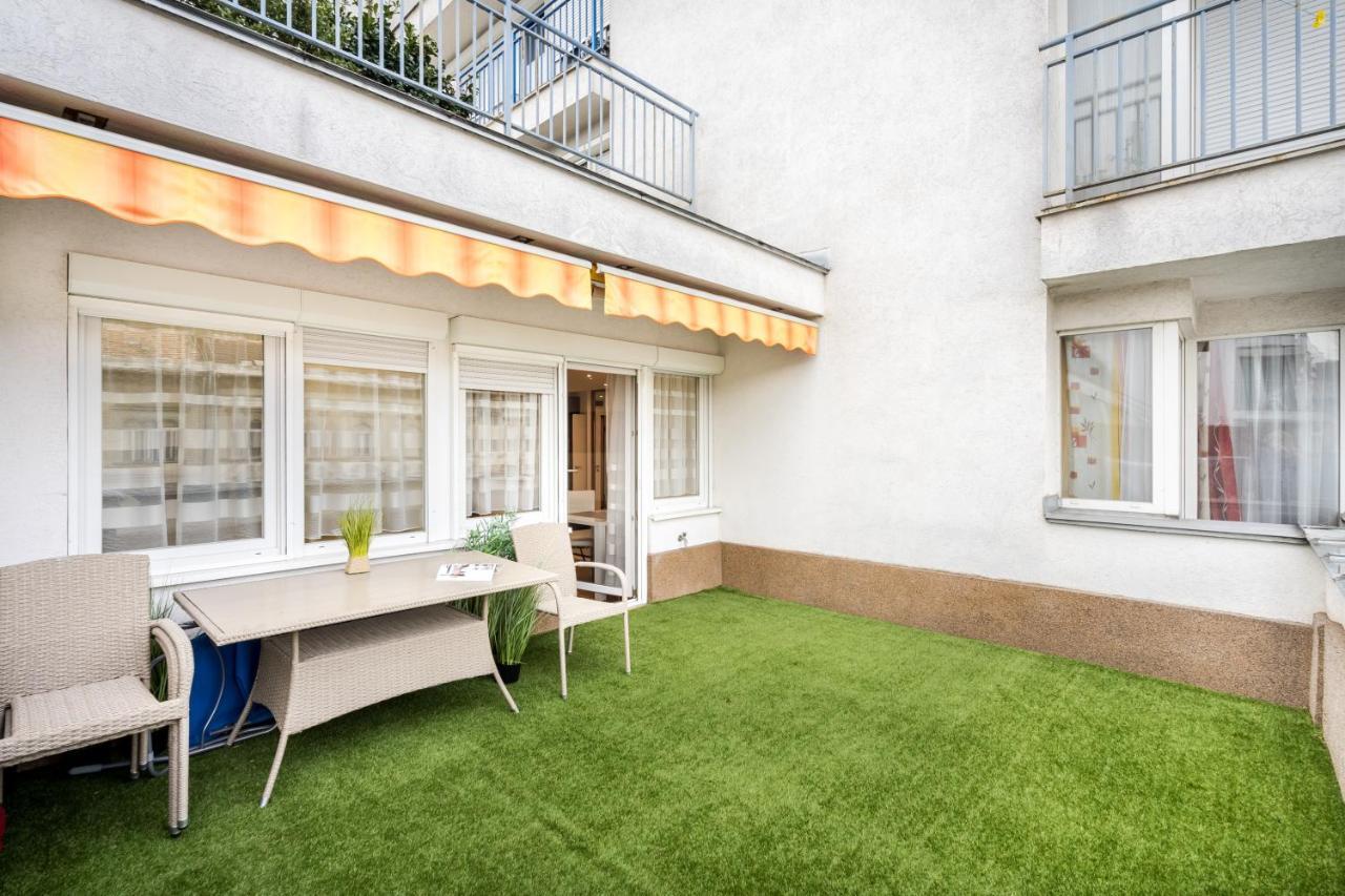Bpr Garay Suite With Rooftop Terrace & A/C, Budapest